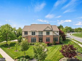 2320 Forest Ln, Harrisburg, PA 17112