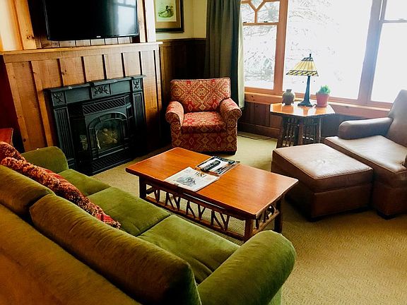 4th image of 7 Whiteface Inn Ln #124-12