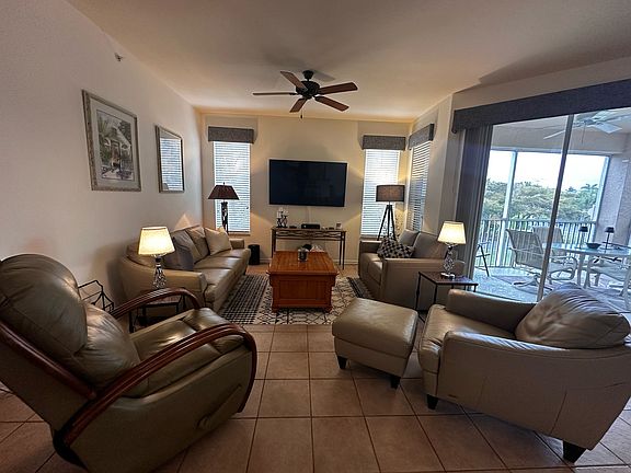 3rd image of 9170 Southmont Cv APT 201