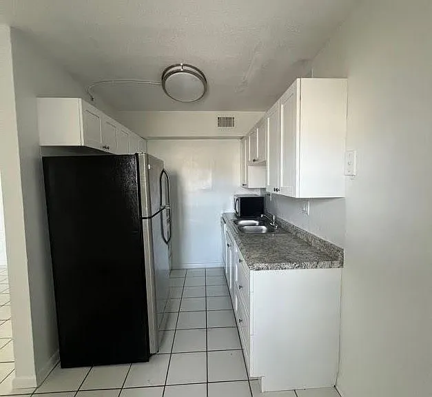 371 Sunshine Dr #H2 — Photo 6