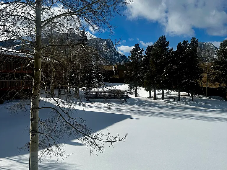 742 Lagoon Dr #B — Photo 27