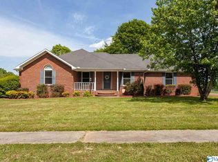 109 Hazelcrest Rd, Hazel Green, AL 35750