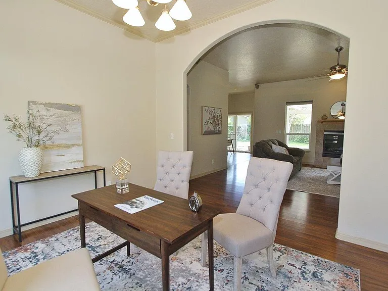 2074 S Tollgate Way — Photo 8