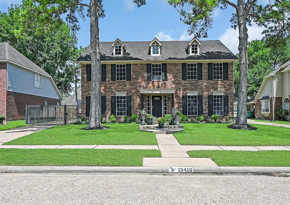 1st image of 15410 Evergreen Knoll Ln