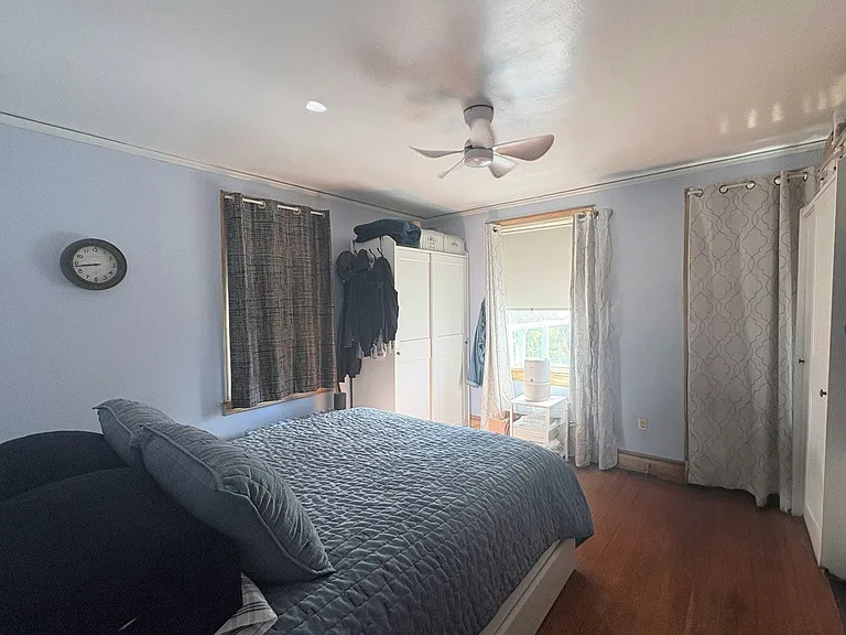 Downstaris bedroom