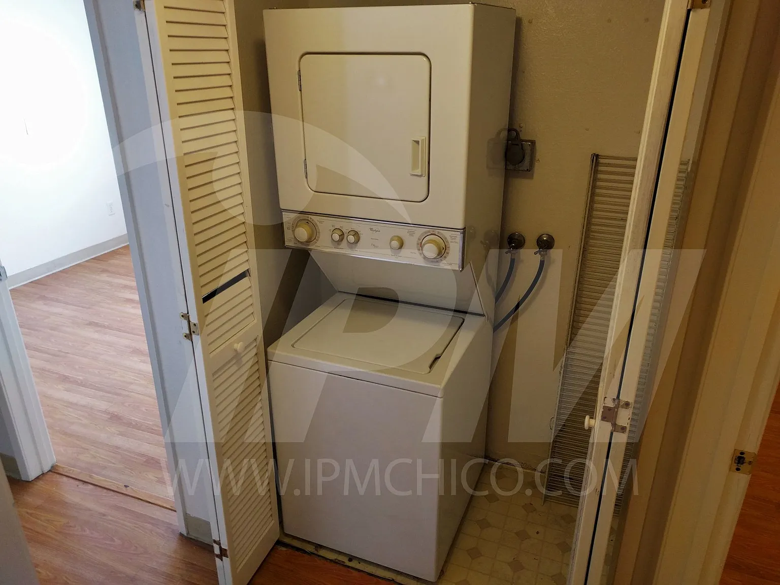 522 Nord Ave # 15 — Photo 2