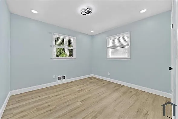 1728 Wayland Cir NE — Photo 20