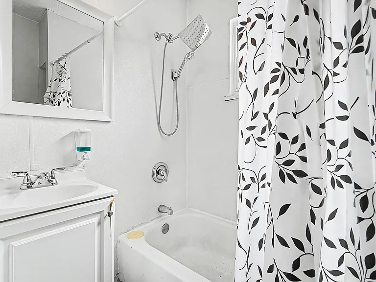 203 S Marshall St #2 — Photo 3
