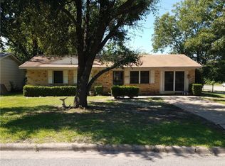1421 Tulane St, Greenville, TX 75401