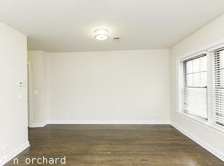 3167 N Orchard St #713, Chicago, IL 60657
