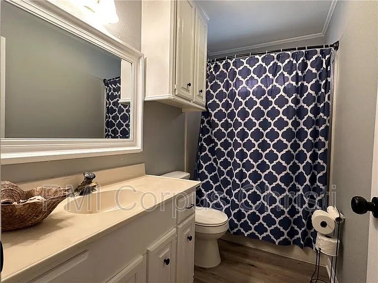 7421 Lake Neuchatel Dr — Photo 13