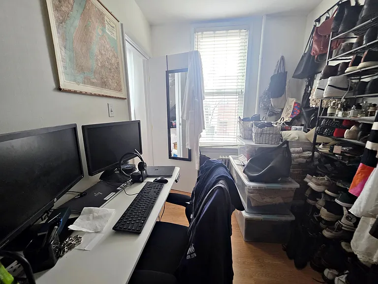 136 Bedford Ave #2 — Photo 9