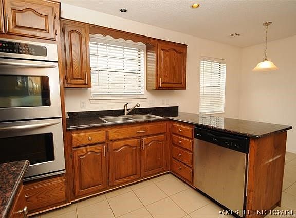 5th image of 1703 N Aster Pl