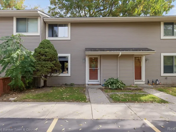616 Rickett Rd APT 124, Brighton, MI 48116