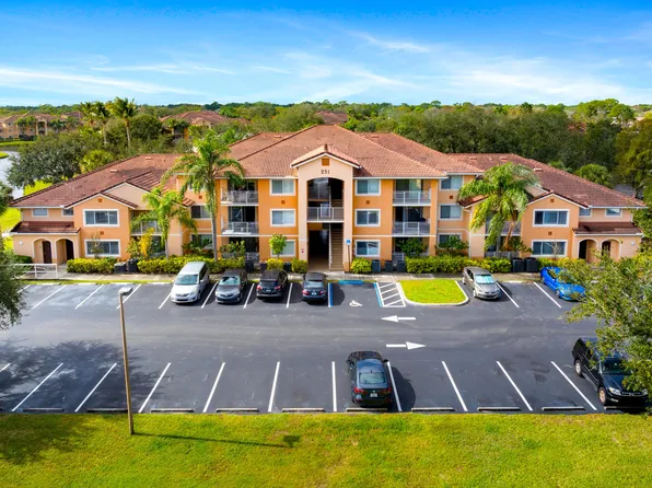 231 SW PALM Drive #101, Port St Lucie, FL 34986