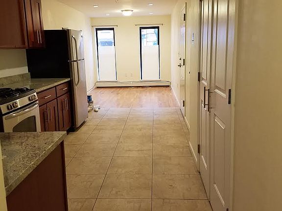 2nd image of 179A 8th St APT 1R
