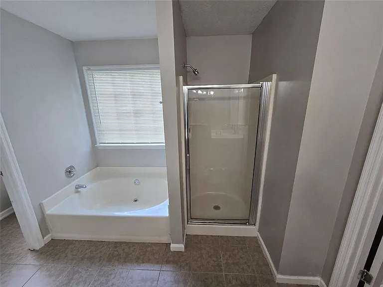724 Jamie Way NE — Photo 11