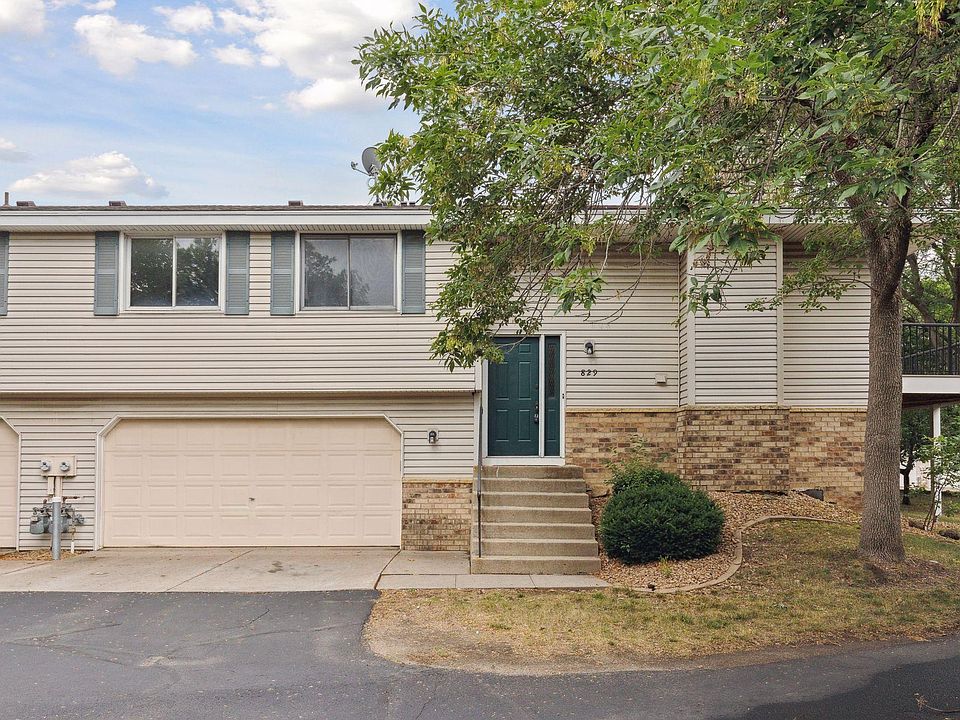 1st image of 829 Evergreen Cir