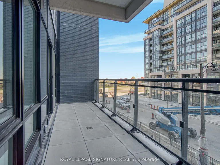395 Dundas St W #222 — Photo 20