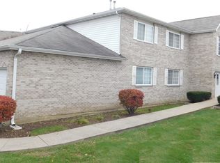 839 Constance Ln #1, Sycamore, IL 60178