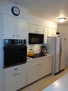 The kitchen appliances are included.