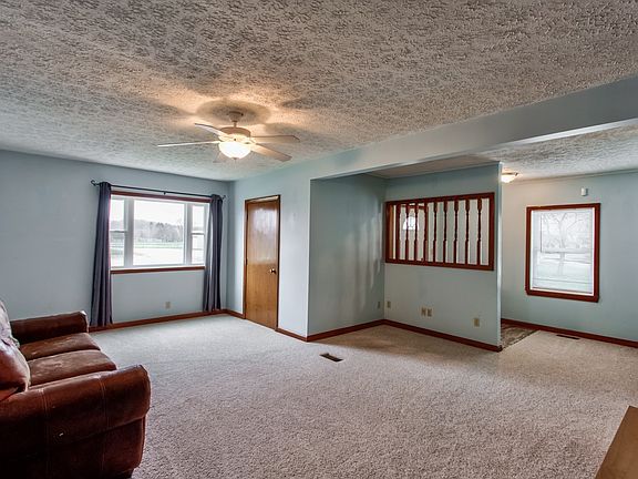 4th image of 10569 N McDonald Ave