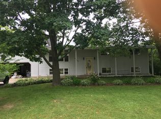 9210 Butternut Dr, Crystal Lake, IL 60014