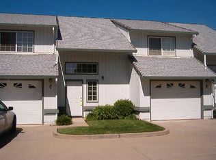 826 Cally Ct APT C, Redding, CA 96003
