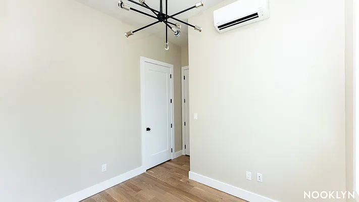 Rented by Nooklyn NYC LLC | media 15