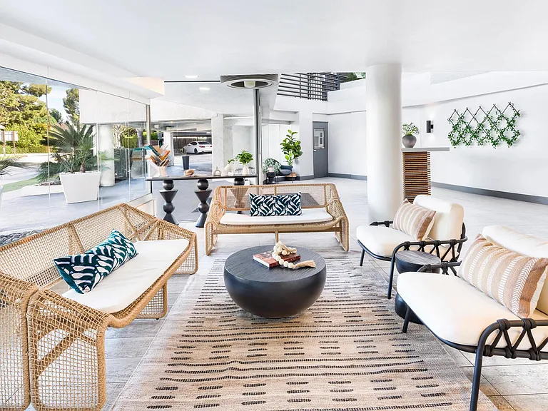 Welcoming you home with stylish seating, open-air design, and a relaxed, social atmosphere.