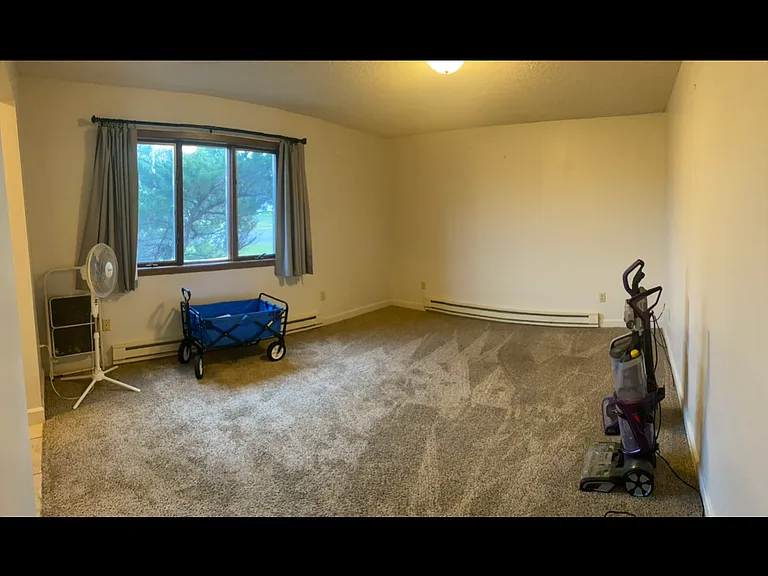 2809 Oakes Ave #7 — Photo 2