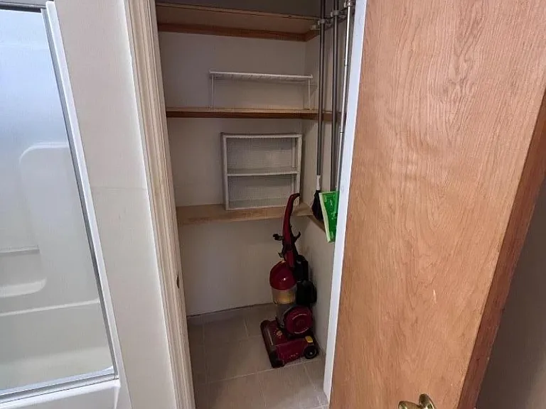 49 Lakeside Blvd #2 — Photo 11
