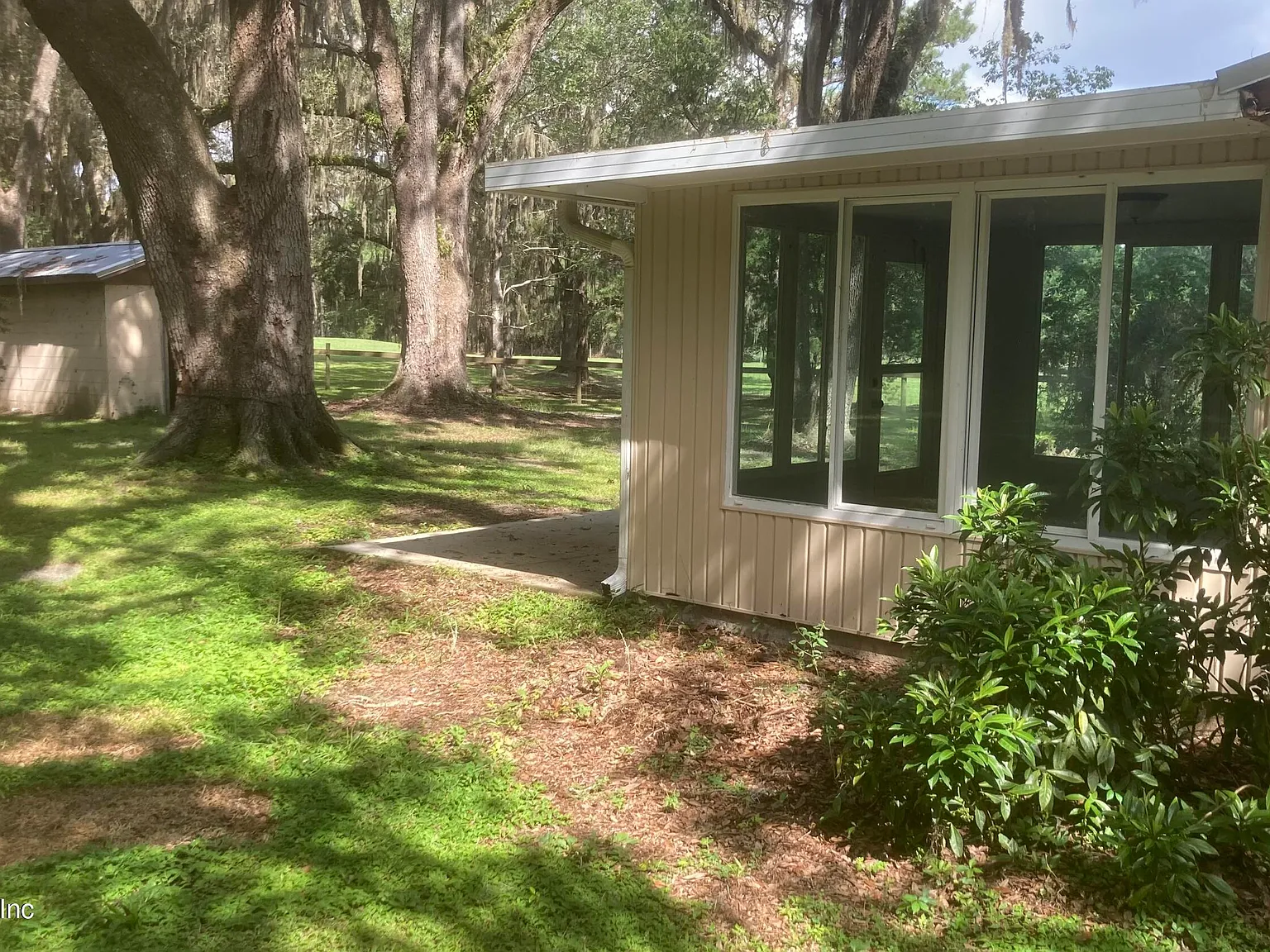 2 bed, 1.0 bath, 816 sqft, $1,000 — Photo 3