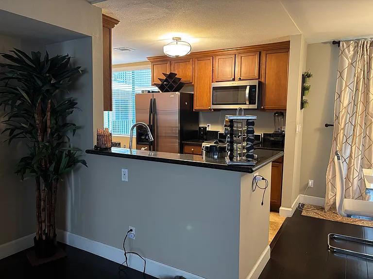 1430 Colby Ave #205 — Photo 8