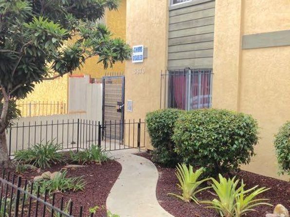 3870 Van Dyke Ave APT 13