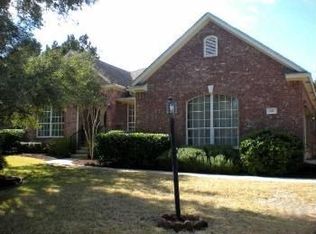 111 Scorpion Dr, Lakeway, TX 78734