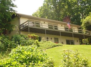 498 Dobsons View Dr, Nebo, NC 28761