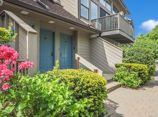 1465 E Putnam Ave APT 129, Greenwich, CT 06870