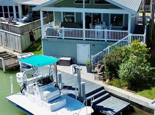 784 E Oyster Dr, Port Isabel, TX 78578