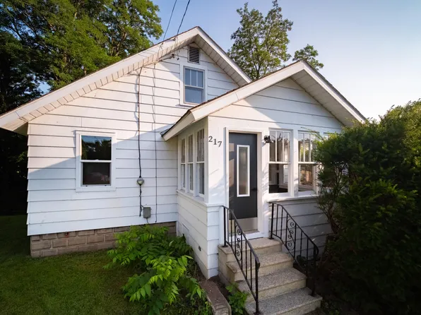 217 W Parkdale Ave, Manistee, MI 49660