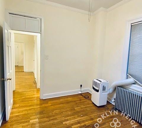 5th image of 317 Hicks St APT 1F