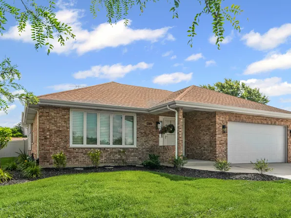 19725 S Schoolhouse Rd, Mokena, IL 60448