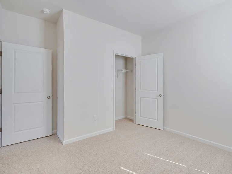 213 Moore Creek Dr — Photo 7