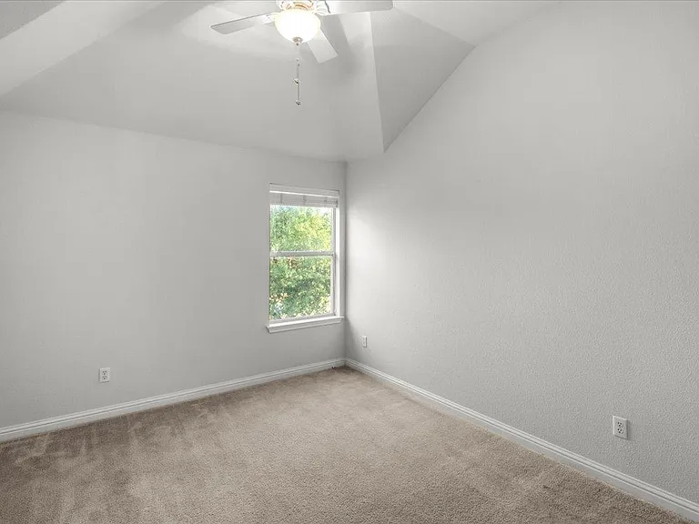 19501 Brue St — Photo 22