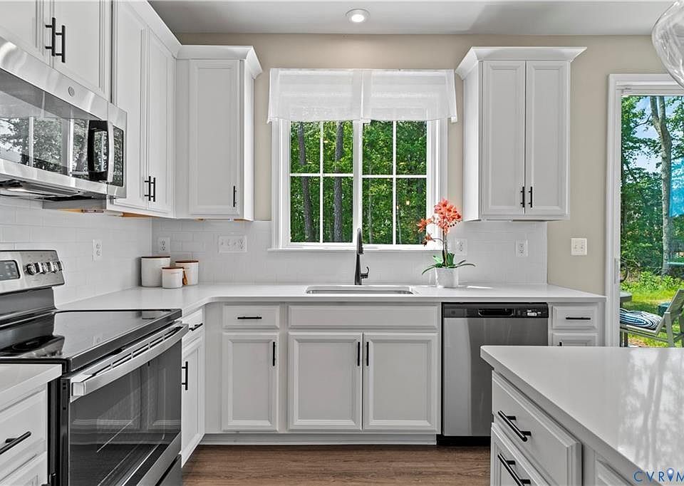 1st image of 351 Brae Haven Dr