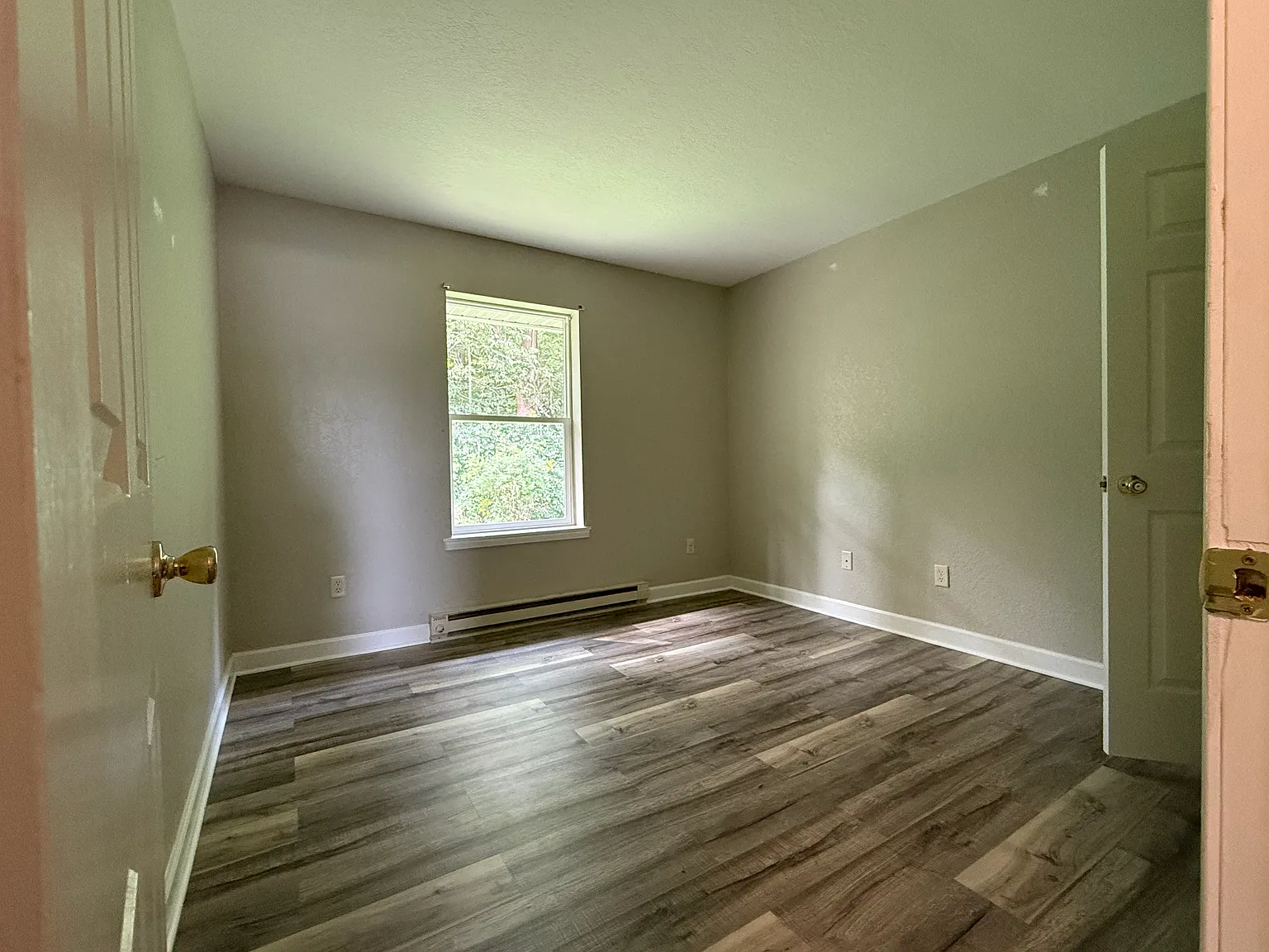 2 bed, 800 sqft, $900 — Photo 4