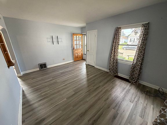 5th image of 806 Euclid St