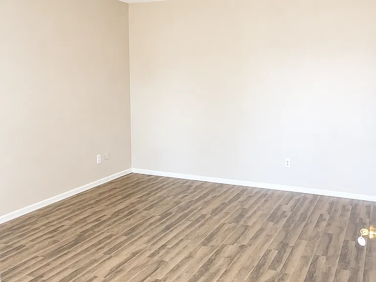 720 Pierce Street — Photo 3