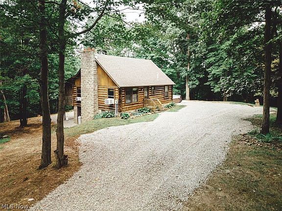 2nd image of 22916 Sams Creek Rd