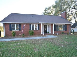 727 W Main Ave, Taylorsville, NC 28681